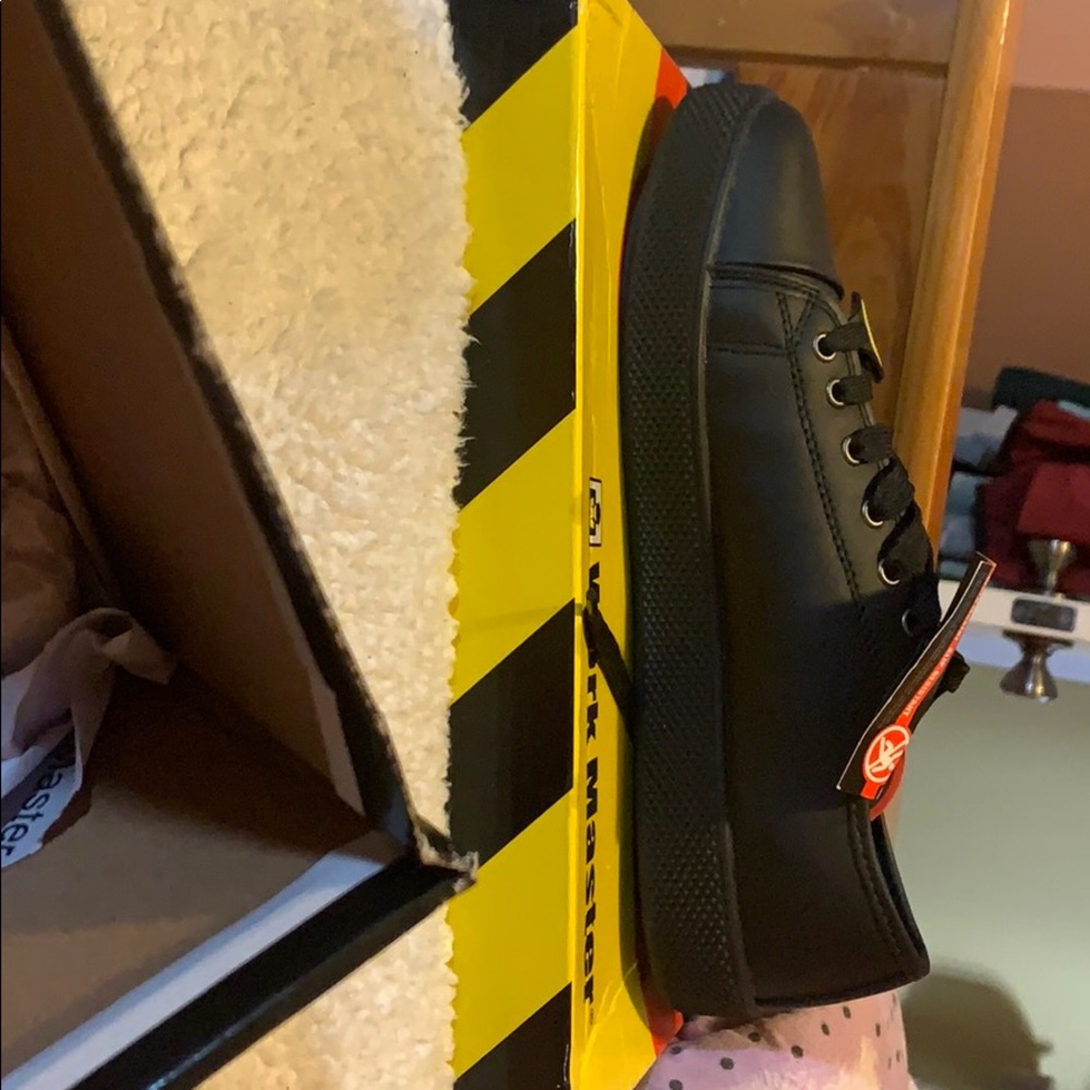 Non slip shoes